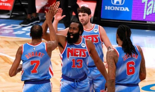 澳客官方网-NBA版诈欺游戏！高管和经纪人放烟雾弹看谁更高明？