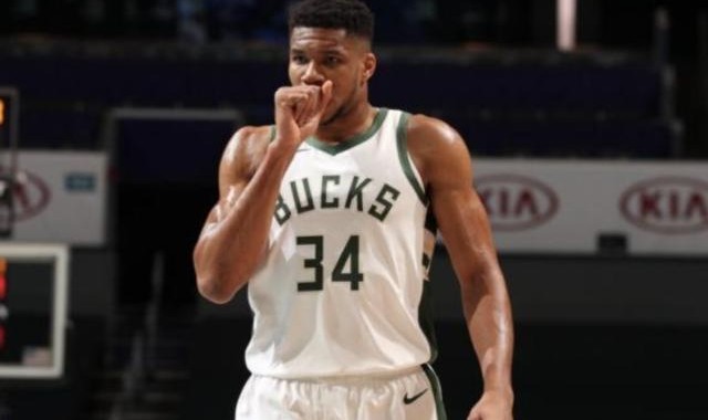 澳客体育-字母哈登小卡抗议全明星声援老詹 保罗无奈打圆场